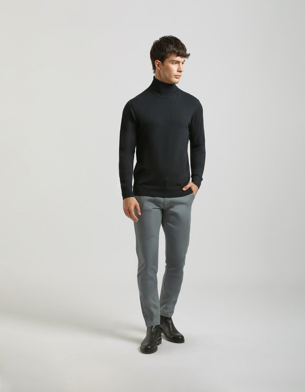 Maglia collo alto in misto viscosa
