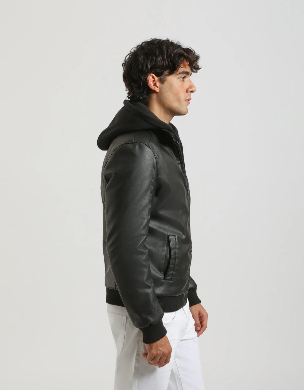 Bomber effetto pelle con cappuccio