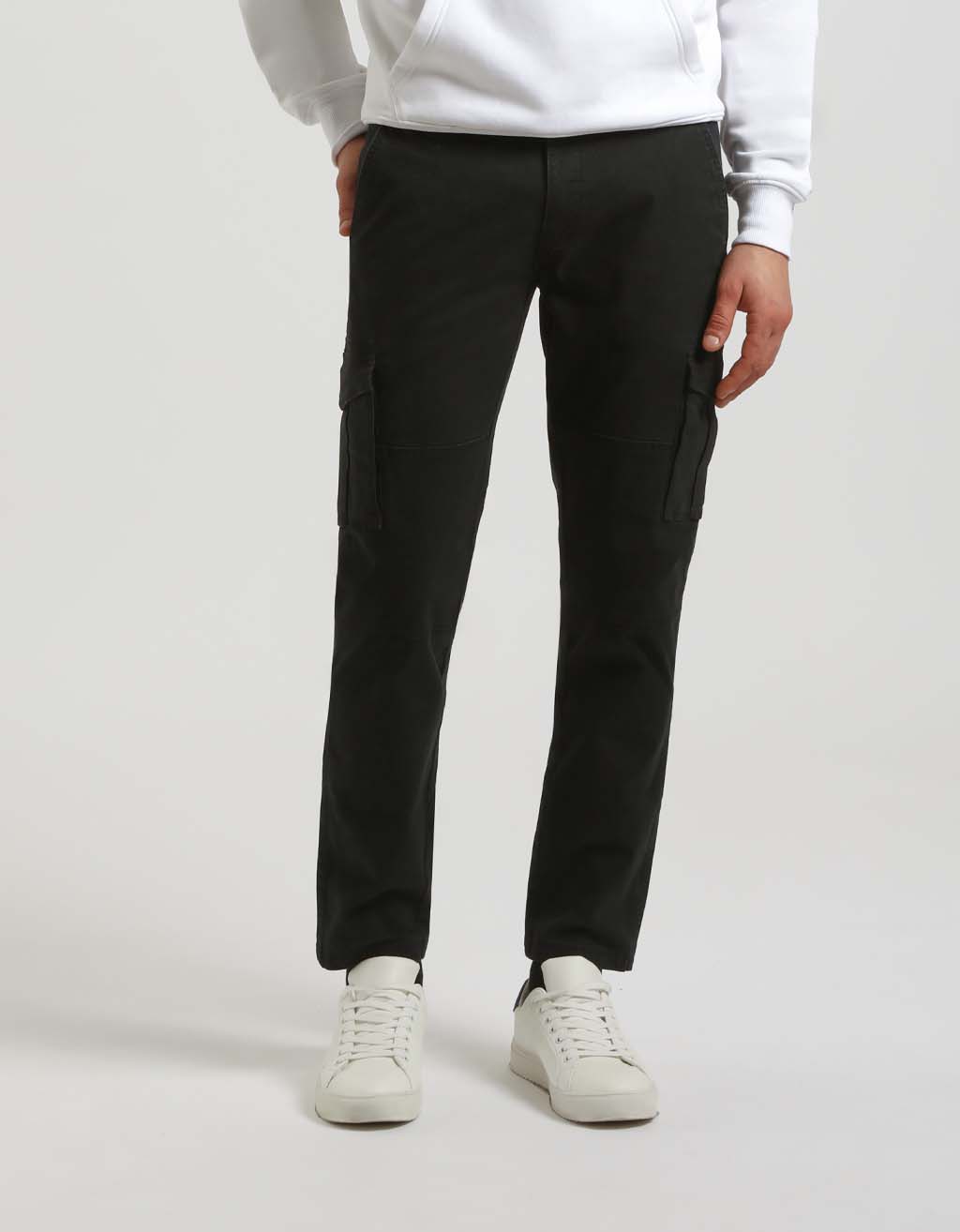 Pantaloni cargo