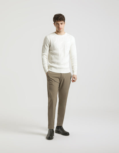 Pantaloni chino in tessuto tecnico