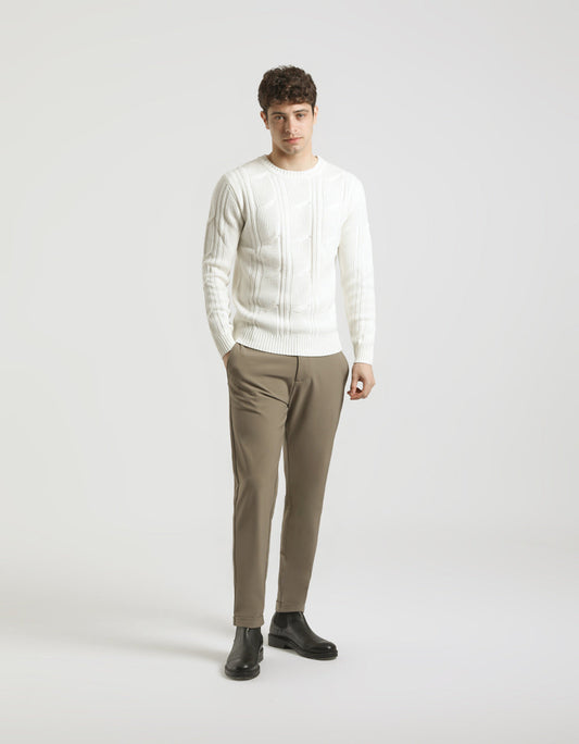 Pantaloni chino in tessuto tecnico