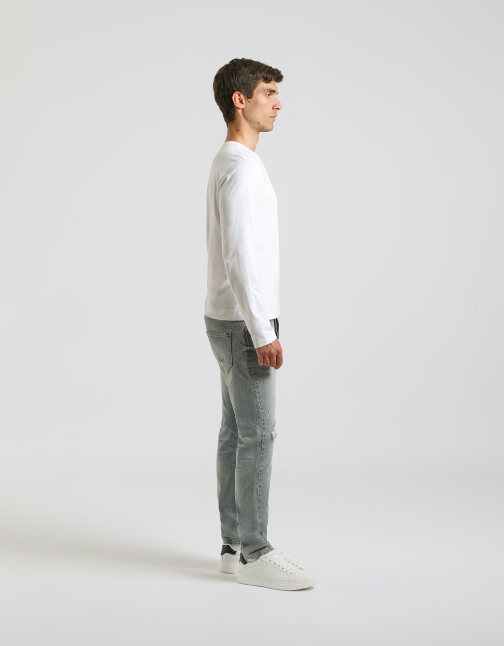 Jeans skinny fit con strappi