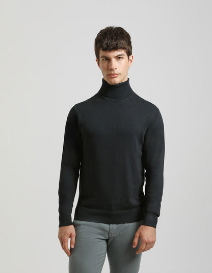 Maglia collo alto in misto viscosa