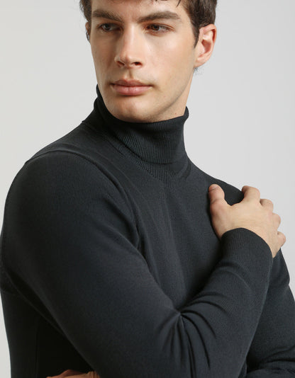 Maglia collo alto in misto viscosa