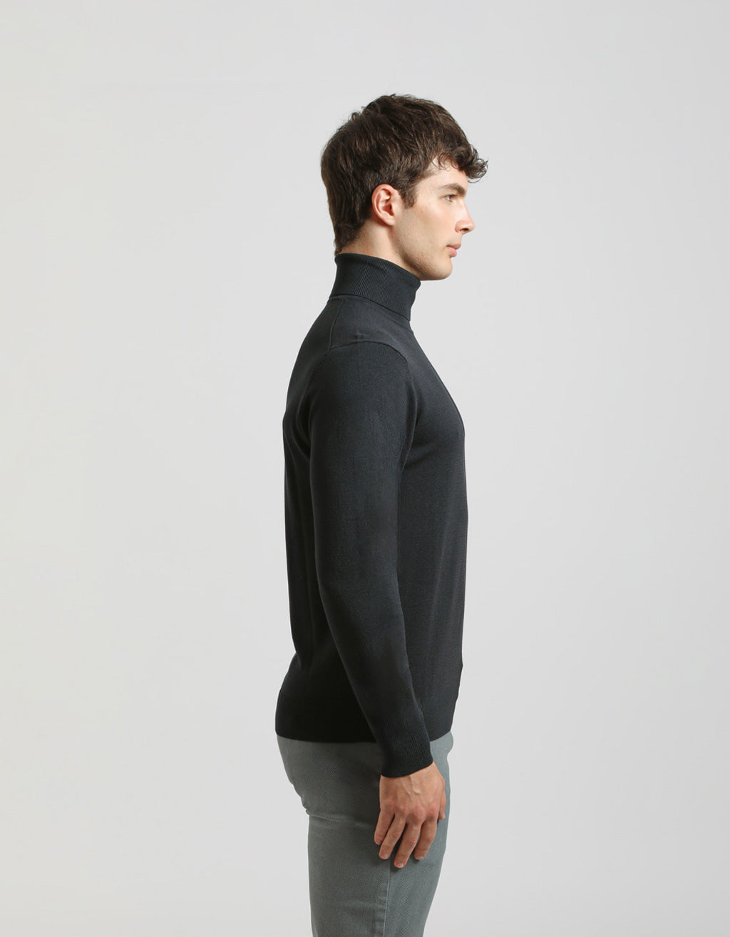 Maglia collo alto in misto viscosa
