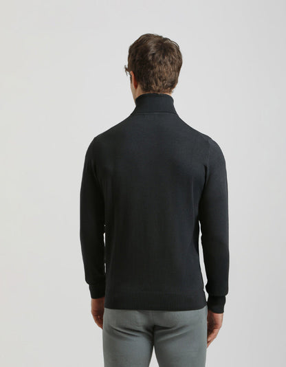 Maglia collo alto in misto viscosa